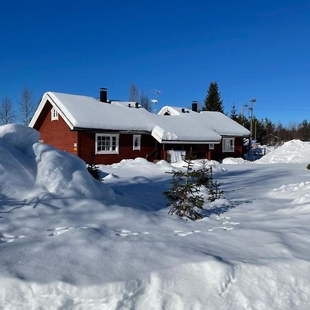 Yllaestoelli 2 A, Aekaeslompolo Villa Колари Екстериор снимка