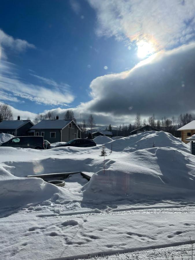 Yllaestoelli 2 A, Aekaeslompolo Villa Колари Екстериор снимка