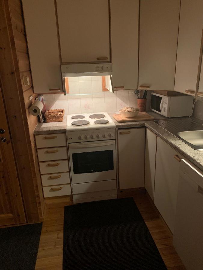 Yllaestoelli 2 A, Aekaeslompolo Villa Колари Екстериор снимка