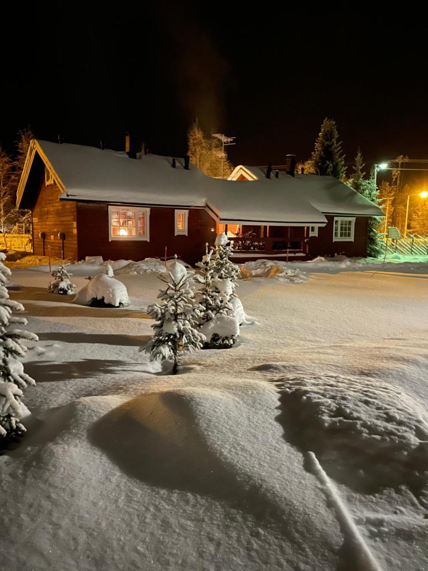 Yllaestoelli 2 A, Aekaeslompolo Villa Колари Екстериор снимка